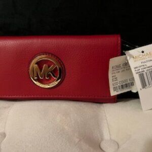 Michael Kors Fulton Flap Continental Pebbled Red Leather Wallet NWT